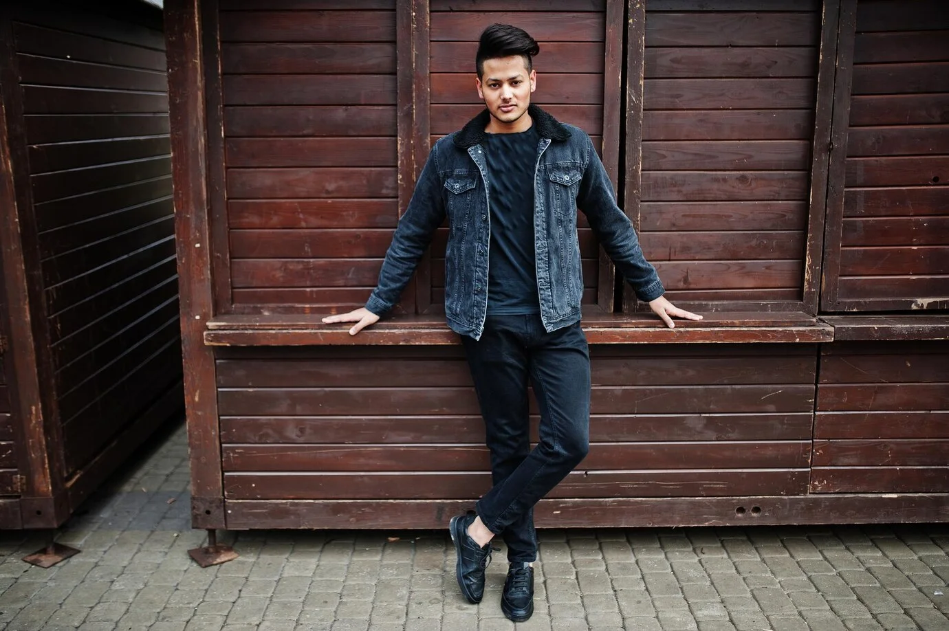 how to style black jeans men's​ outfit