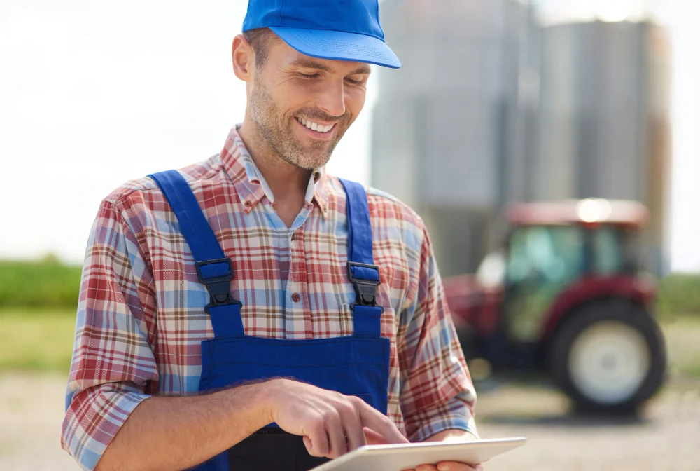 Tractor Supply Sales Associate Job Description & Daily Duties