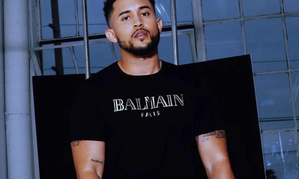 A man with short hair-tahj mowry net worth