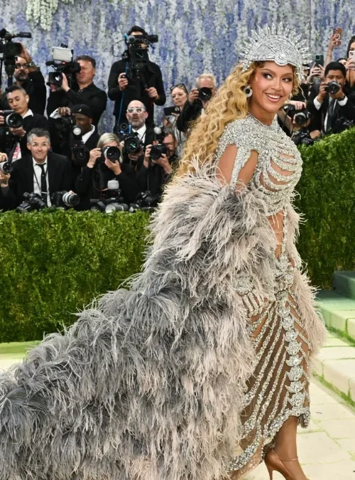 Beyoncé Met Gala 2026 Dress: The Crystal Skeleton Gown That Broke a 10-Year Silence