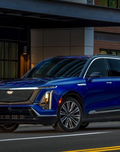 Vistiq_front_3.jpg_blue best luxury electric suvs 2026